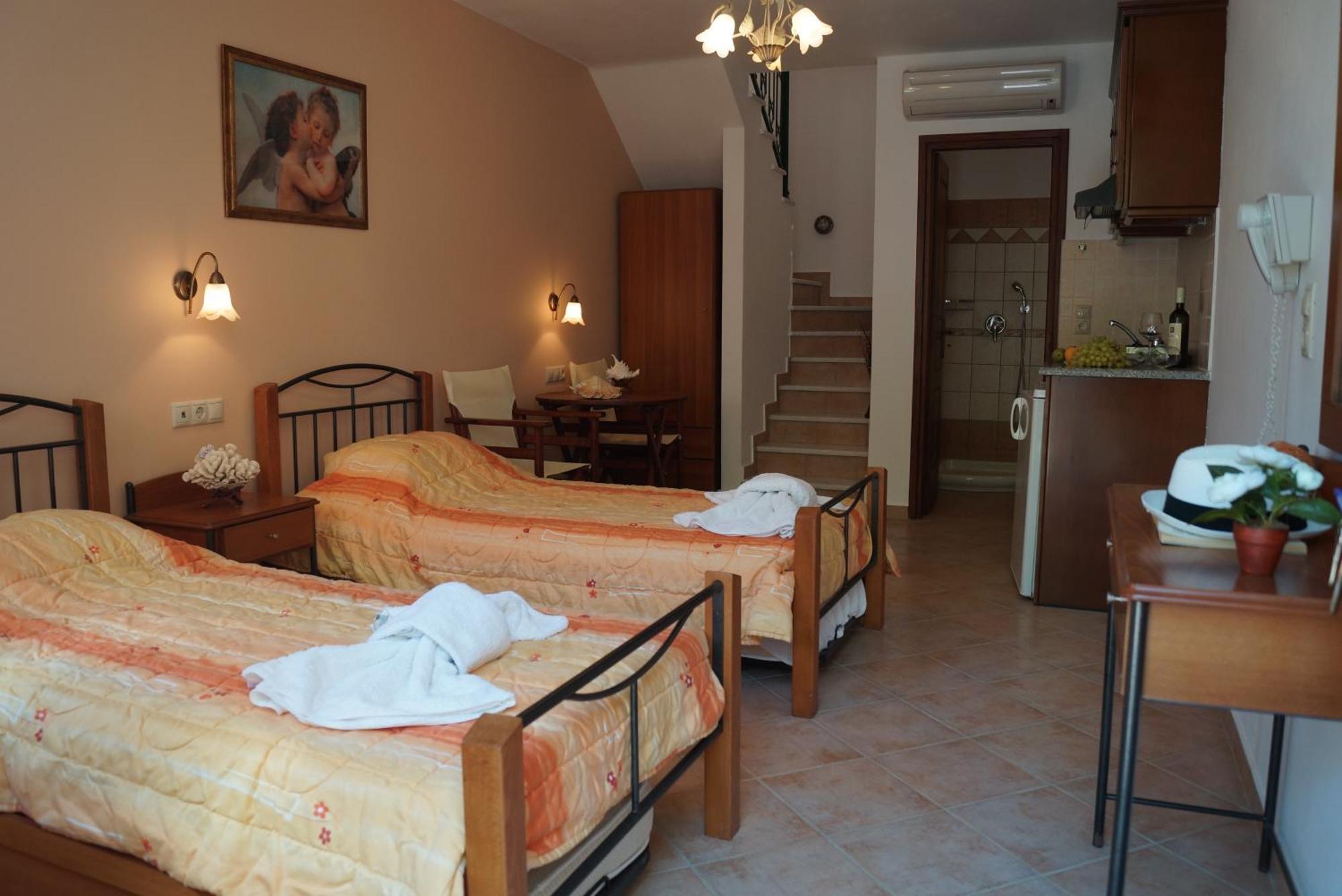 Maria'S Residence Agia Anna  Exterior photo